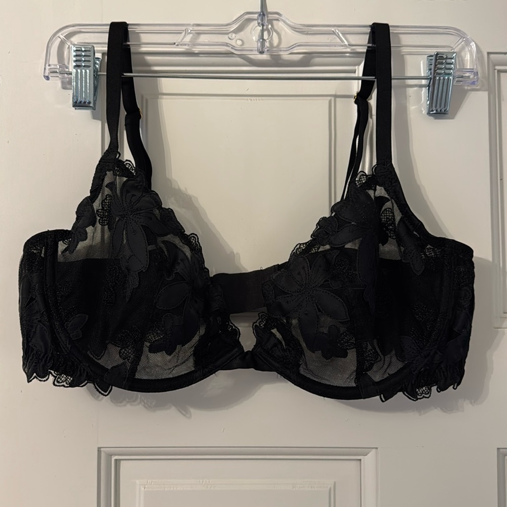 Victoria’s Secret Very Sexy matching bra and thong set